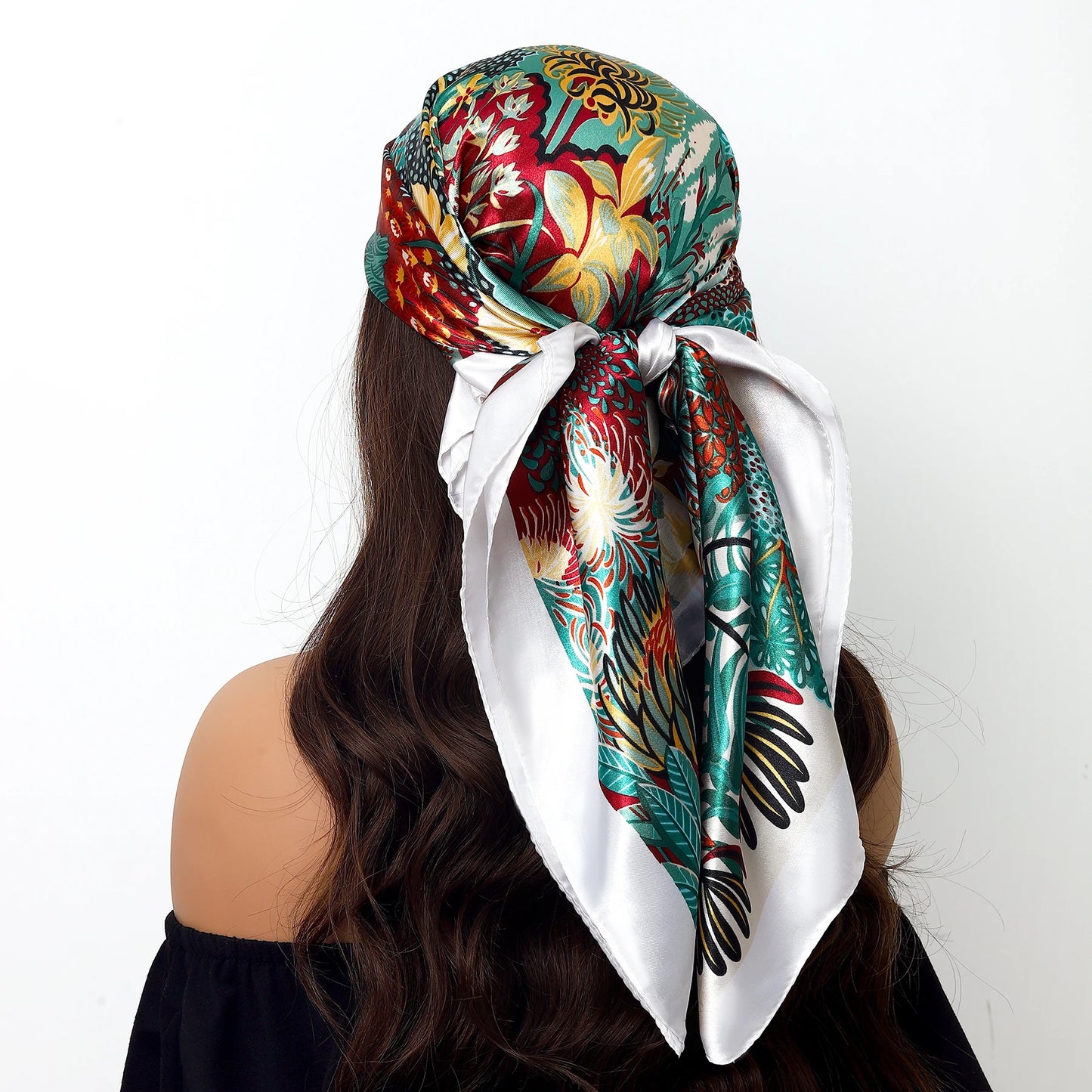 90x90cm Silk Scarf | 2025 Trendy Beach Sunscreen Shawl | Europe & America Style Printed Bandanna for Women - Smooth Wigs