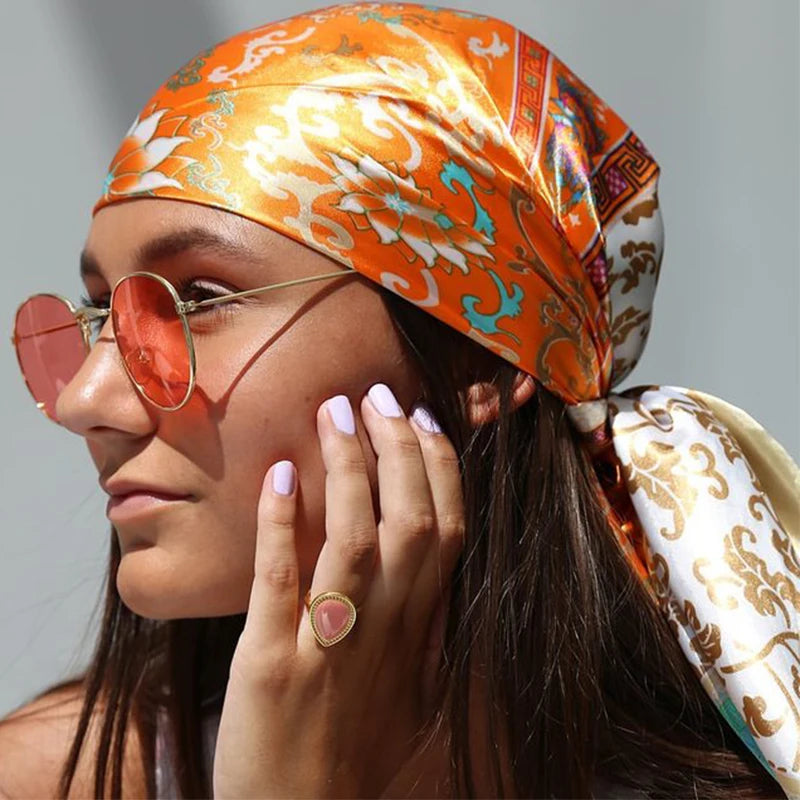90x90cm Silk Scarf | 2025 Trendy Beach Sunscreen Shawl | Europe & America Style Printed Bandanna for Women - Smooth Wigs