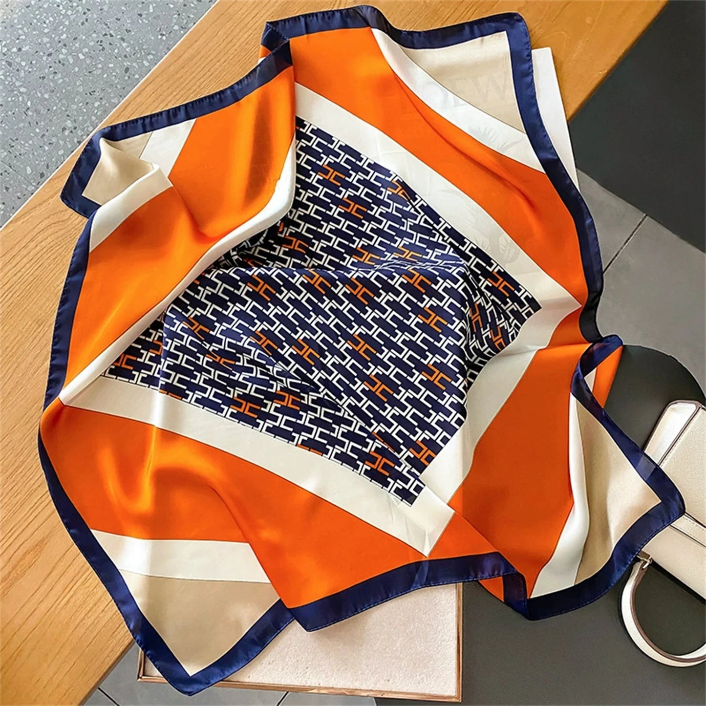 70x70cm Four Seasons Print Silk Scarf | Travel-Friendly Beach Kerchief & Sunscreen Headcloth | Women's Fashion Accessory - Smooth Wigs