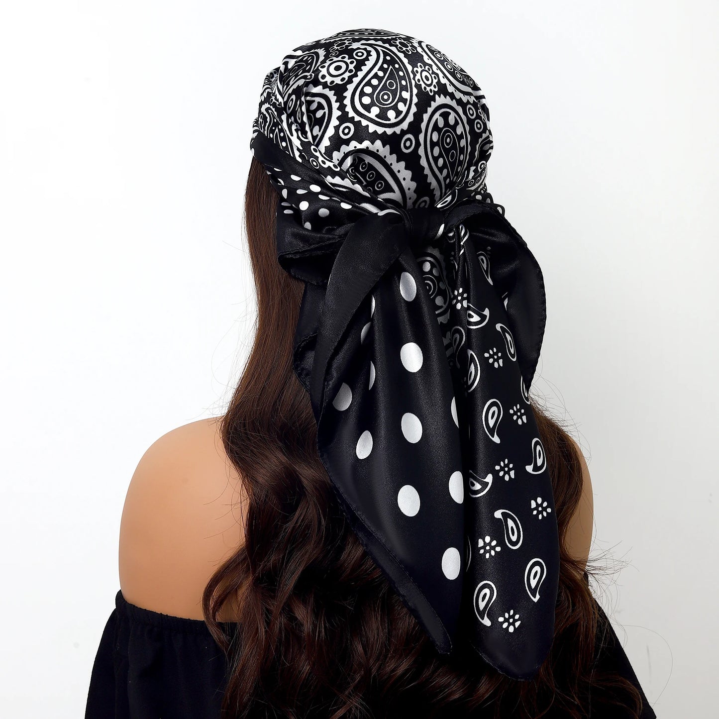 90x90cm Silk Scarf | 2025 Trendy Beach Sunscreen Shawl | Europe & America Style Printed Bandanna for Women - Smooth Wigs