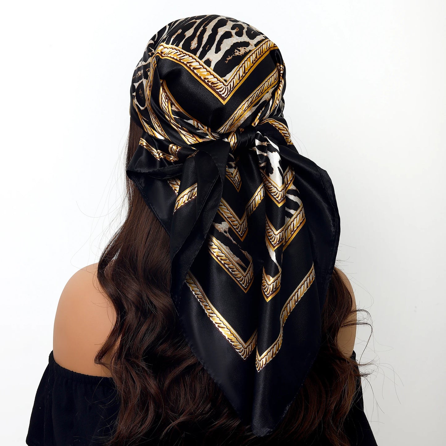 90x90cm Silk Scarf | 2025 Trendy Beach Sunscreen Shawl | Europe & America Style Printed Bandanna for Women - Smooth Wigs