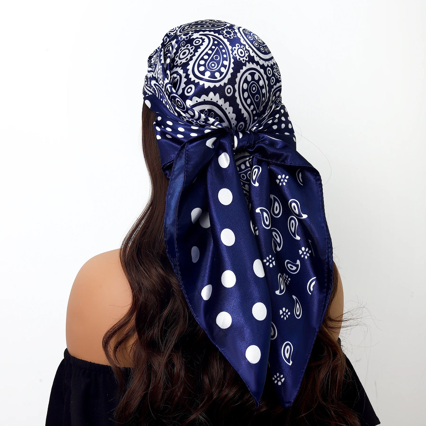 90x90cm Silk Scarf | 2025 Trendy Beach Sunscreen Shawl | Europe & America Style Printed Bandanna for Women - Smooth Wigs