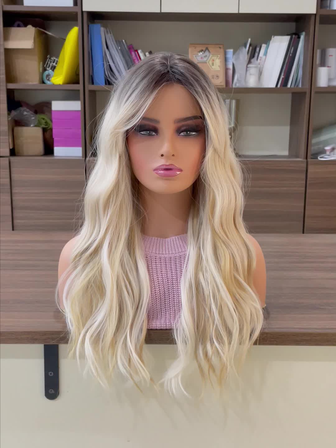 Long Ombre Blonde Hair Wig Natural Looking Layered Wavy Wigs For Women Heat Resistant Hair Wig Cosplay Party Synthetic Wig